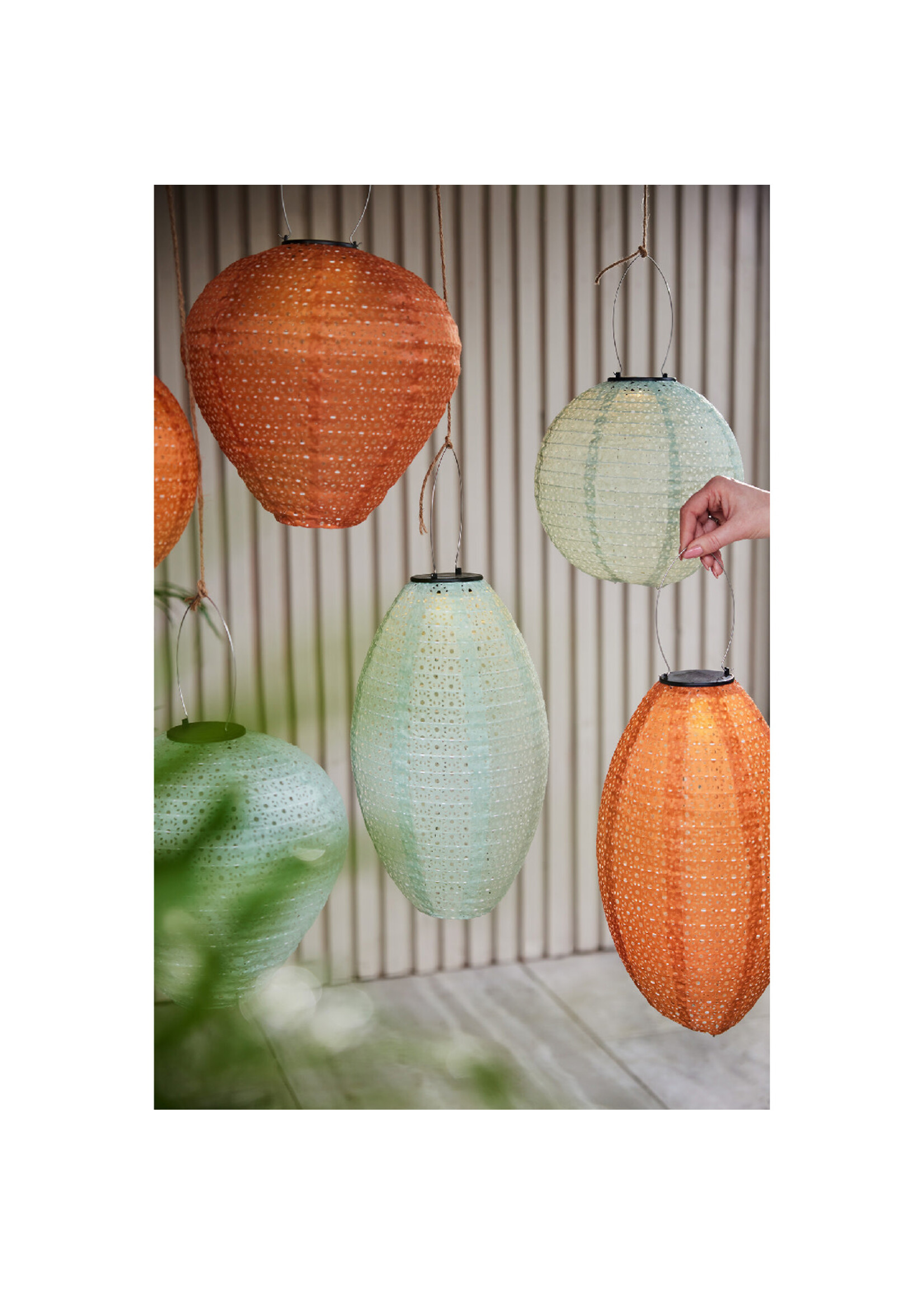 Lumineo Solar Coloured Round Lantern nylon 25cm