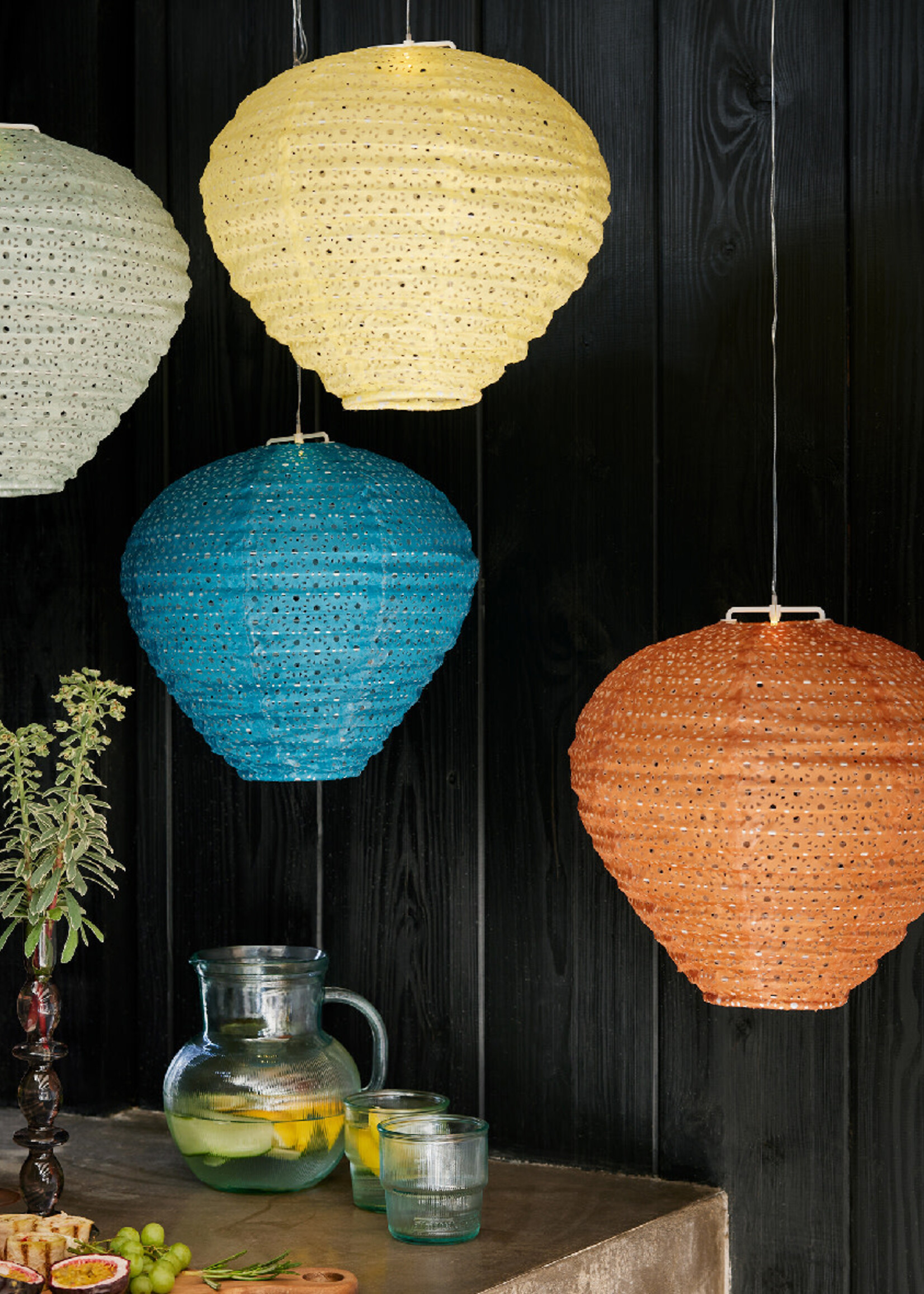 Lumineo Solar Coloured lantern nylon 30x28cm