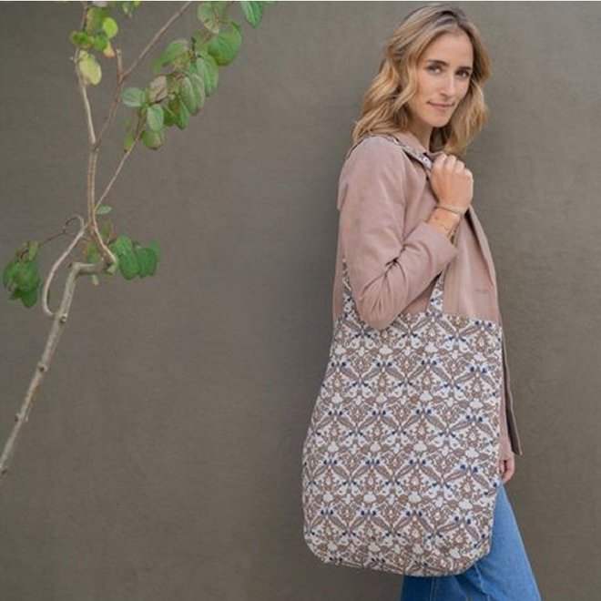 Cotton Shopper with print light brown