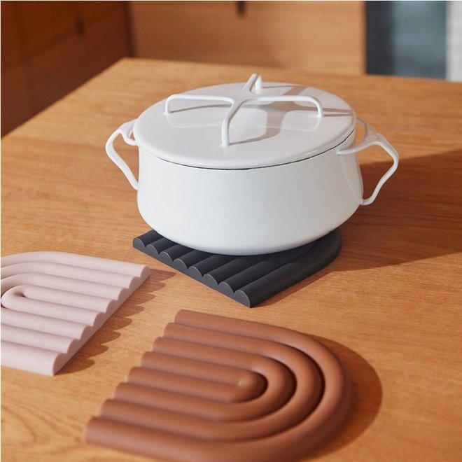 Rainbow Trivet - Black