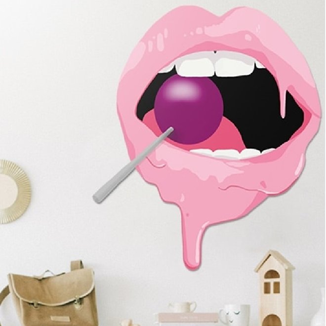 Wall Circle Lollipop Lips