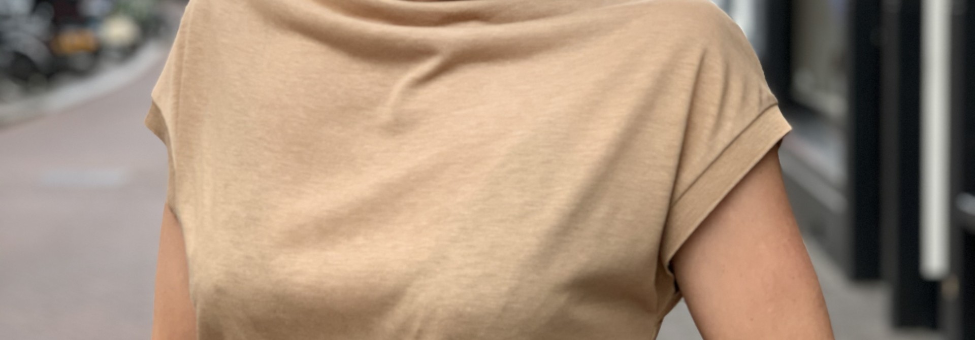 Top NAMIRA (verkrijgbaar in 2 kleuren)
