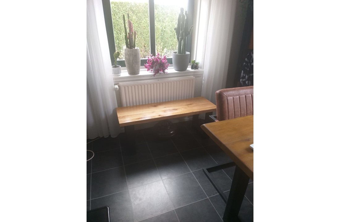 Massief eiken eettafel bank met stalen U poten | 8x4