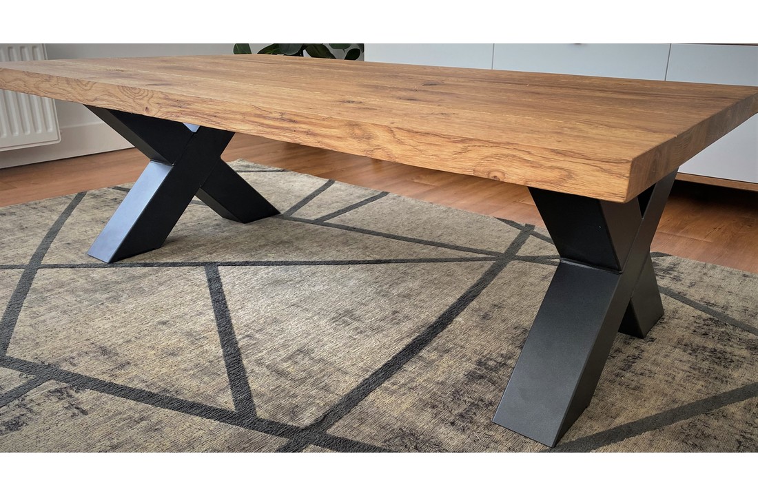 Rechthoek massief eiken Salontafel met stalen X poten - 10x10- Idink