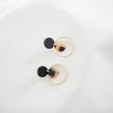 Studio Nok Nok Studio Nok Nok earring black.11