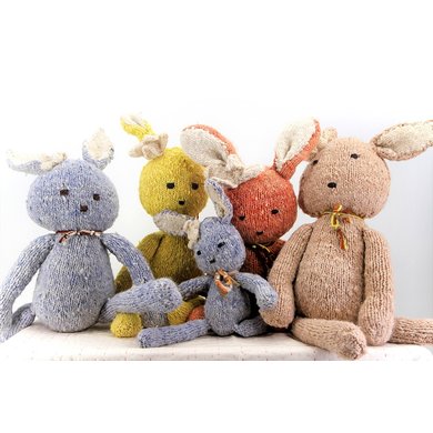 Kenana Nitters Kenana Knitters knuffel konijn Ditsy blauw M