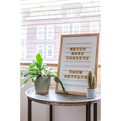 Trends and Trade Old school letter board white