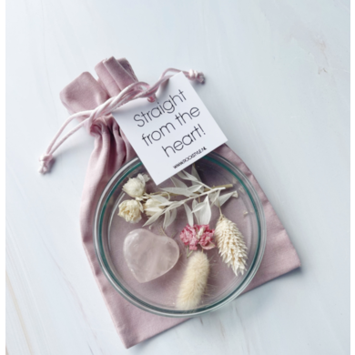 Rockstyle Rockstyle rose quartz heart and dried flowers