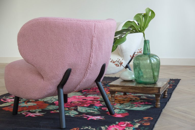 Jesper Home Kita Pink Accent Chair