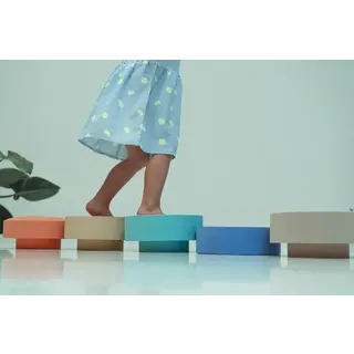 MOESPLAY MOES RAINBOW CHAIR ( TOONZAALMODEL )