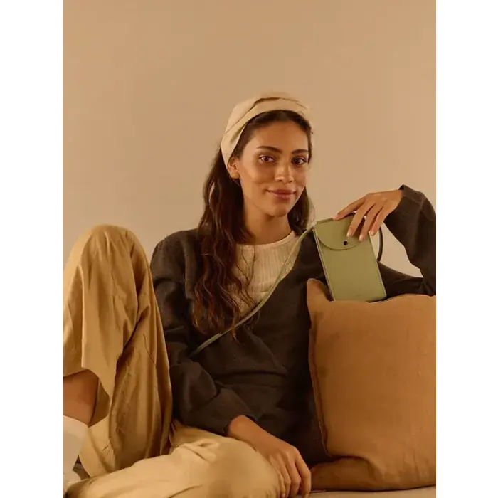 MONK&ANNA MONK&ANNA PHONE POUCH PERIDOT