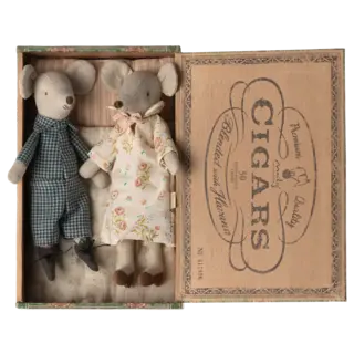 MAILEG MAILEG GRANDPA AND GRANDMA MOUSE IN CIGARBOX