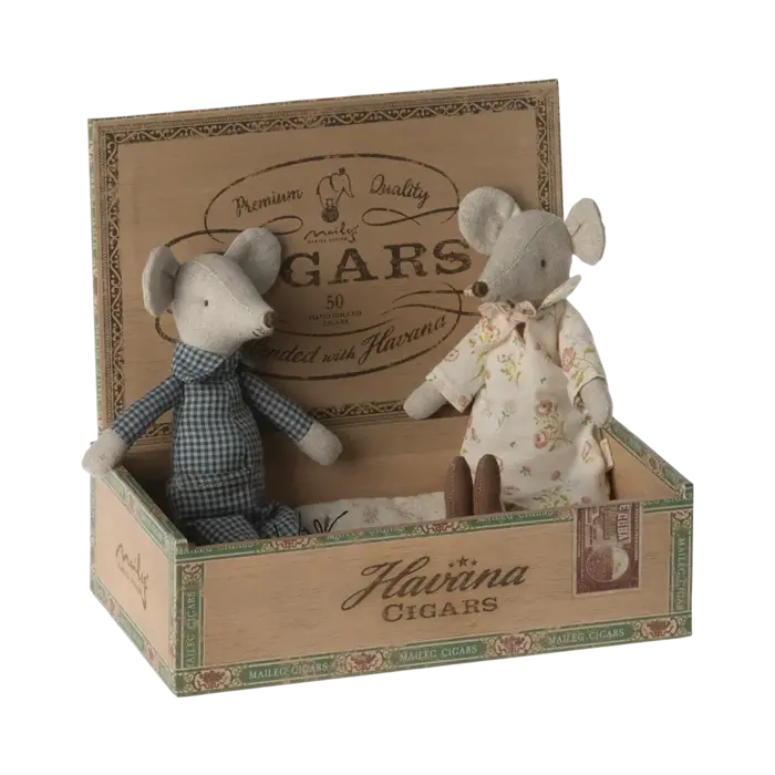 MAILEG MAILEG GRANDPA AND GRANDMA MOUSE IN CIGARBOX