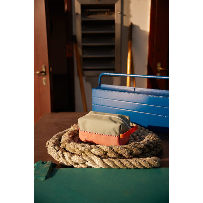 STICKY LEMON STICKY LEMON TOILETRY BAG SMALL WONDERS GREY PINK