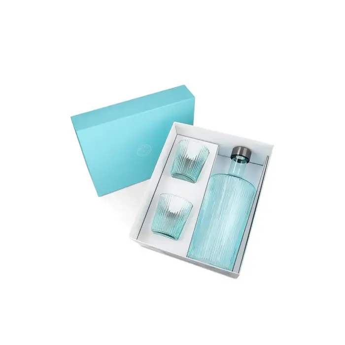 PAVEAU PAVEAU RIBBED GIFT SET LUCKY (BLAUW) BOTTLE + 2 GLASSES