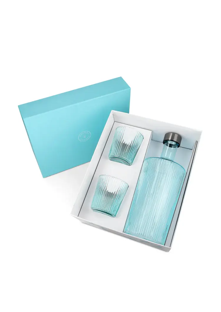 PAVEAU PAVEAU RIBBED GIFT SET LUCKY (BLAUW) BOTTLE + 2 GLASSES