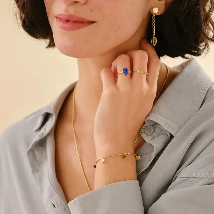 A BEAUTIFUL STORY BS CERTAIN LAPIS LAZULI RING