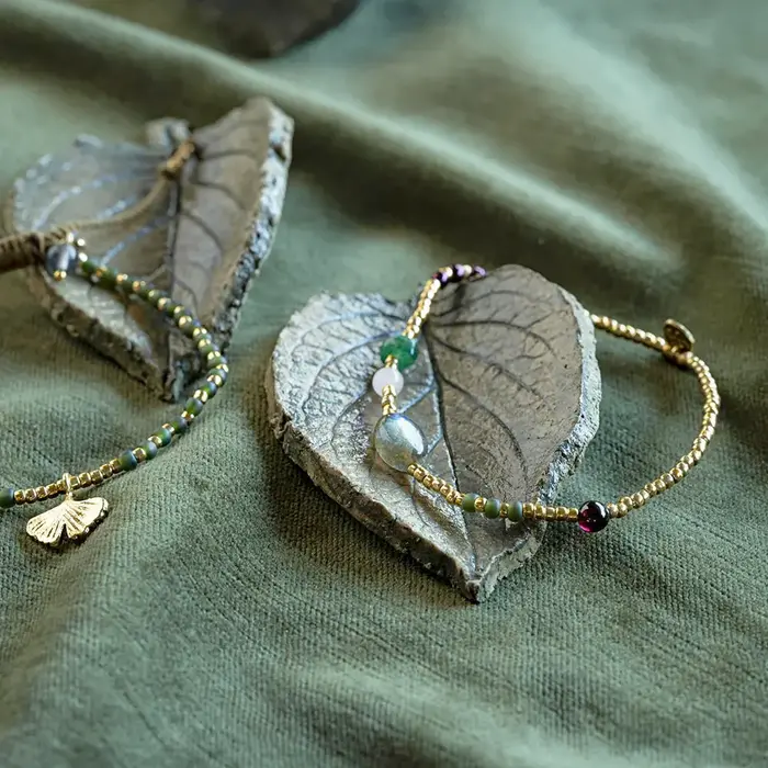 A BEAUTIFUL STORY BS AMUSE LABRADORITE GEMSTONE MIX BRACELET