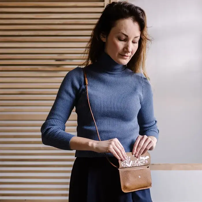 KEECIE KEECIE PHONEBAG HANG ON COGNAC