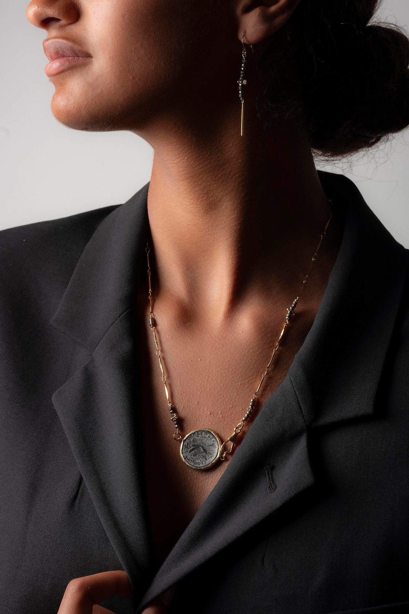 MURIELLE PERROTTI PERROTTI NICE PYRIET GRIJS ASYM