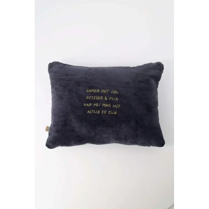 ZUSSS ZUSSS KUSSEN SAMEN MET JOU 35X25CM DONKERBLAUW/GOUD