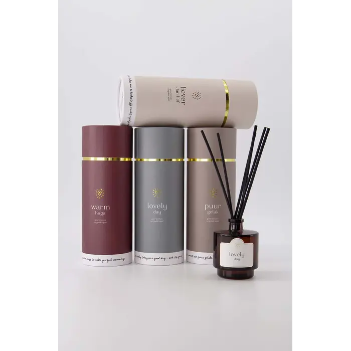 ZUSSS ZUSSS GEURSTOKJES IN KOKER PUUR GELUK ZAND