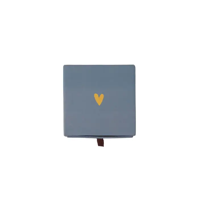 ZUSSS ZUSSS ARMBAND HARTJE IN SCHUIFDOOSJE LEUKERD GRIJSBLAUW