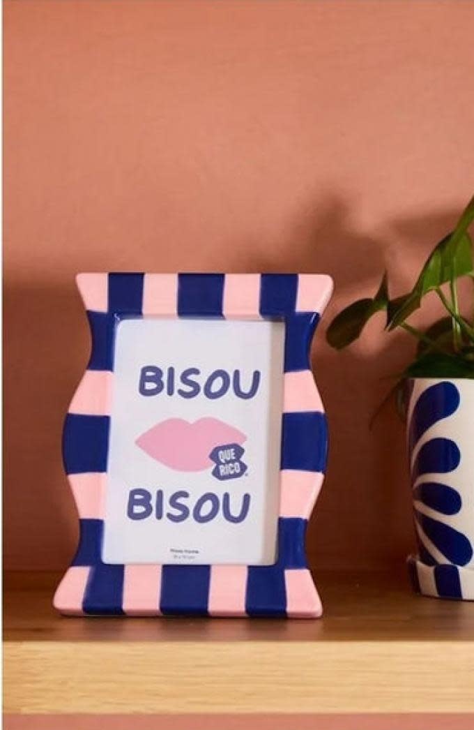 QUE RICO QUE RICO PHOTO FRAME FRANCISCO BISOU