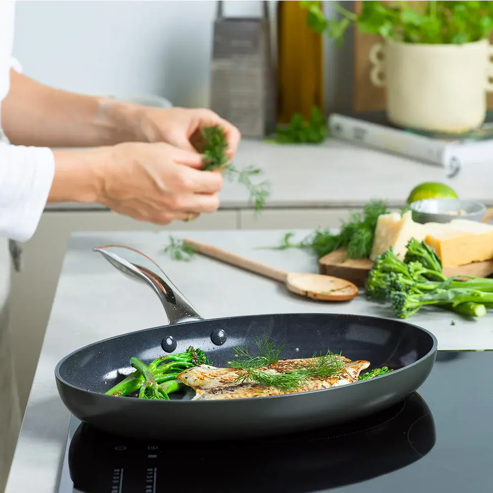 DAGELIJKSE KOST DAGELIJKSE KOST OVALE VISPAN 32CM