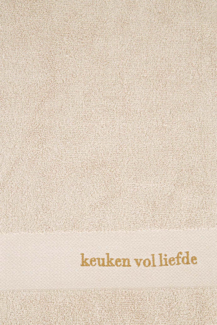 ZUSSS ZUSSS KEUKENSET HARTJES KEUKEN VOL LIEFDE WIT / OKER