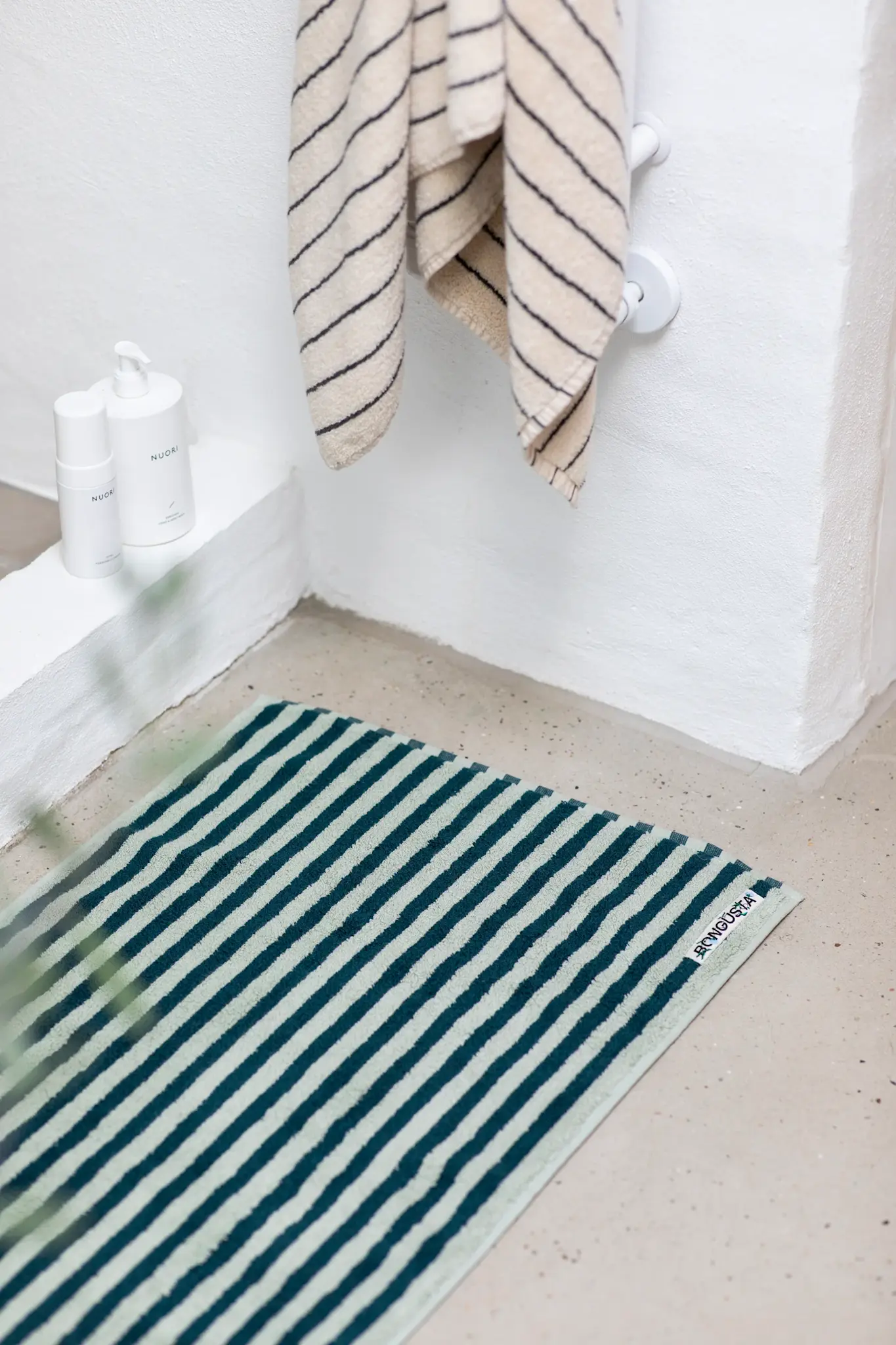 BONGUSTA BONGUSTA NARAM BATH MAT SEA FOAM & DEEP TEAL 50X80 CM