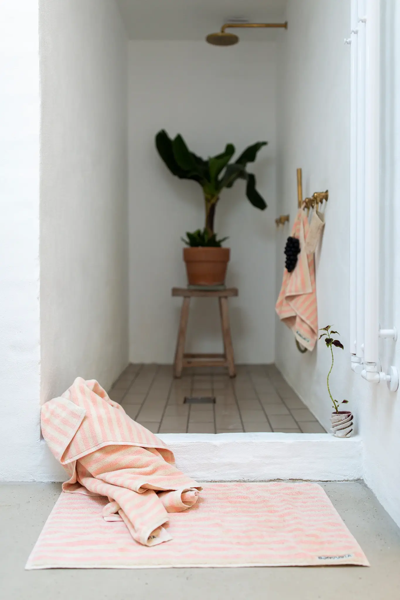 BONGUSTA BONGUSTA NARAM HAND TOWEL TROPICAL & CREME 50X80 CM