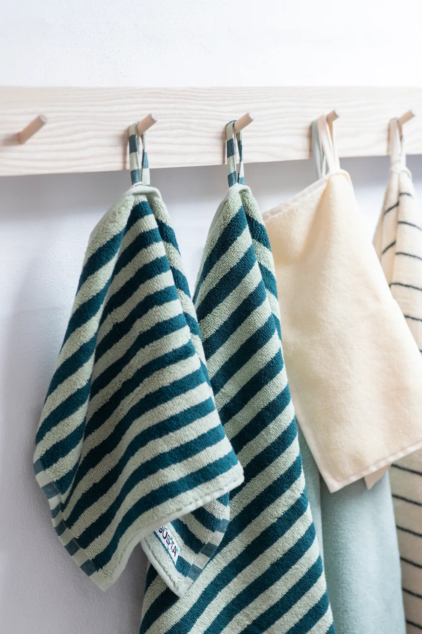 BONGUSTA BONGUSTA NARAM BATH TOWEL SEA FOAM & DEEP TEAL 70X140 CM