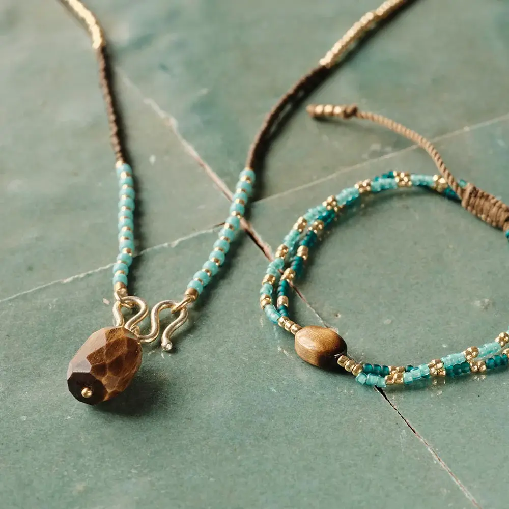 A BEAUTIFUL STORY BS SHINING TIGER EYE BRACELET