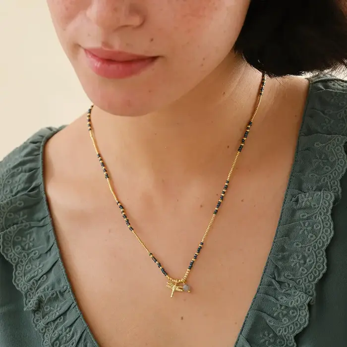 A BEAUTIFUL STORY BS HONORED LABRADORITE NECKLACE
