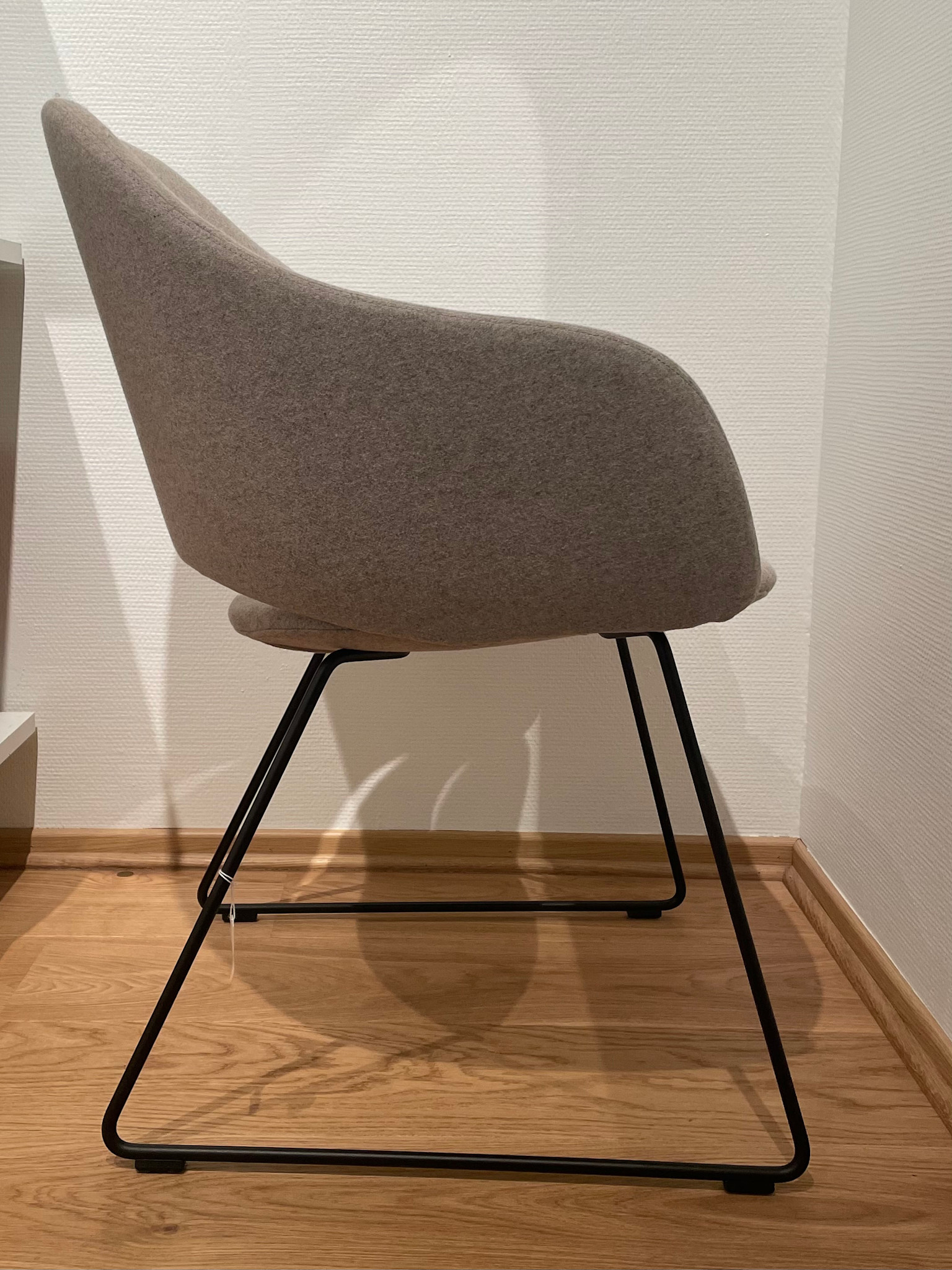 UNIT 14 UNIT 14 DINING CHAIR MONA - WOLLY 2151 BEIGE - SLIDE