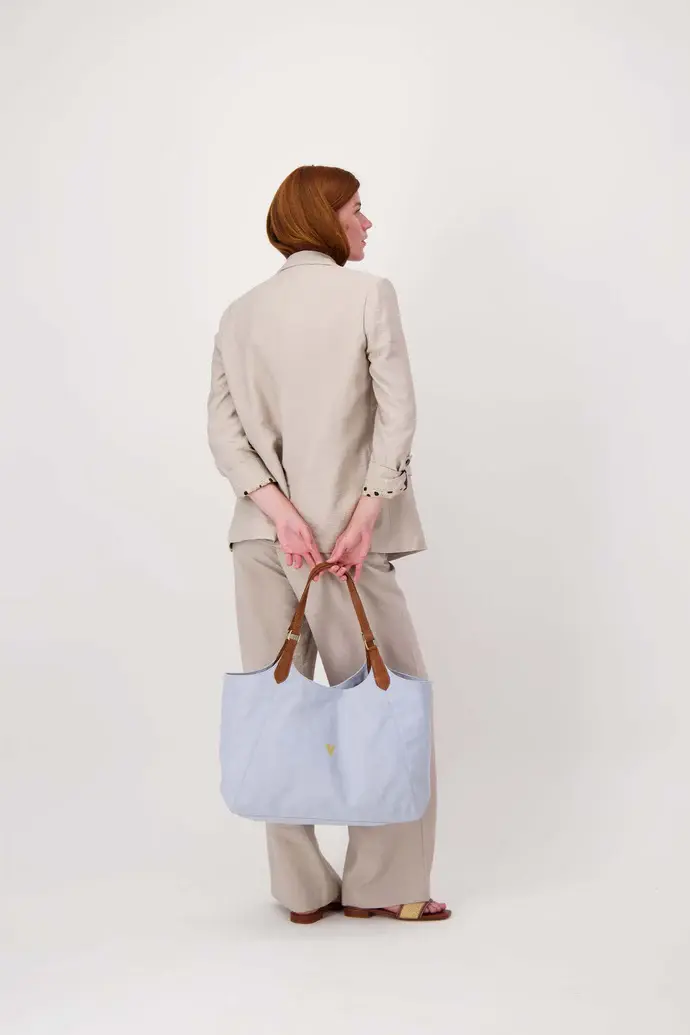 ZUSSS ZUSSS LOVE TOTE BAG MET LEREN DETAILS SKY BLUE