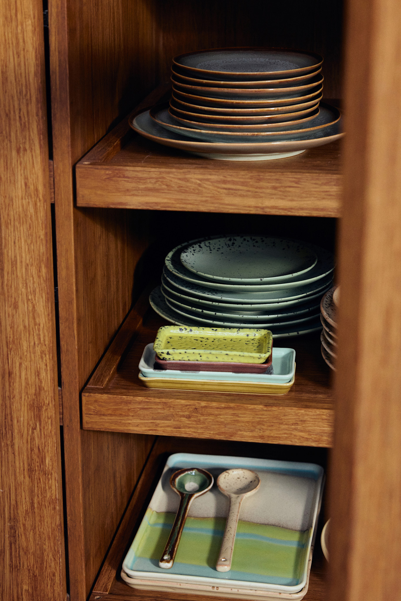 HK LIVING 70S CERAMICS SERVING SPOONS HILLS (SET OF 2)