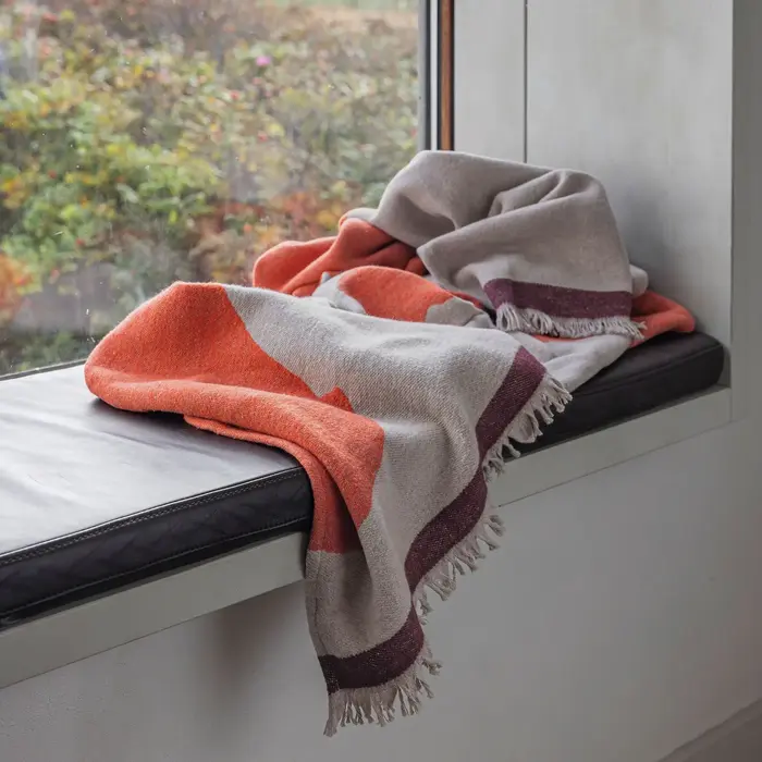 MD STUDIO THROW ORANGE 135X175