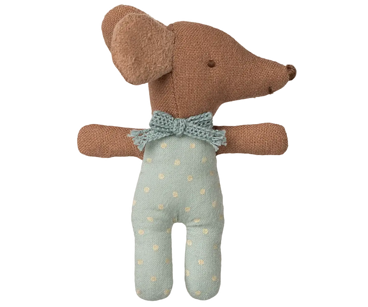 MAILEG MAILEG SLEEPY WAKEY BABY MOUSE  IN MATCHBOX BLUE