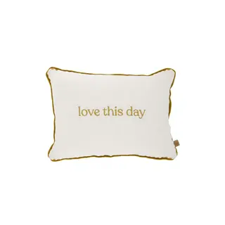 ZUSSS ZUSSS KUSSEN LOVE THIS DAY 35X25CM WIT / GOUD