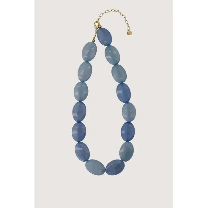 ZUSSS ZUSSS KETTING VAN PLATTE KRALEN CORNFLOWER BLUE