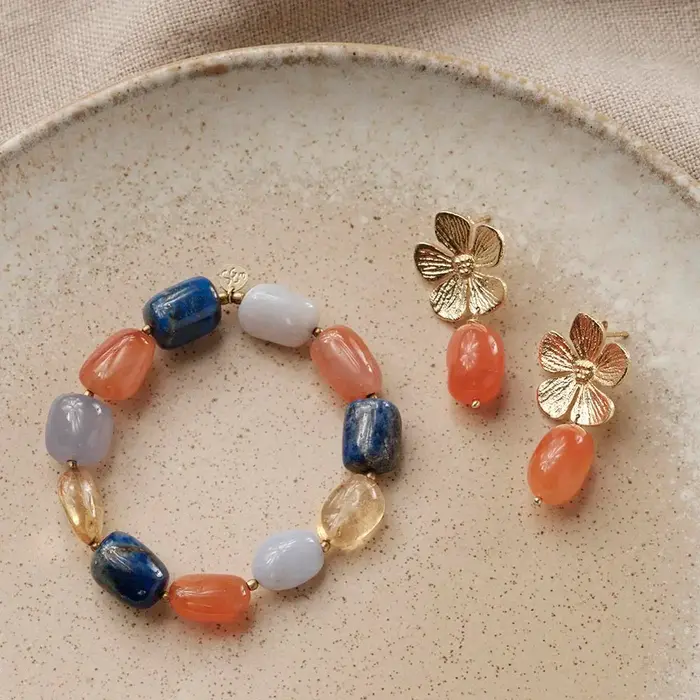 A BEAUTIFUL STORY BS WORTHY BLUE LACE CITRINE LAPIS CARNELIAN BRACELET