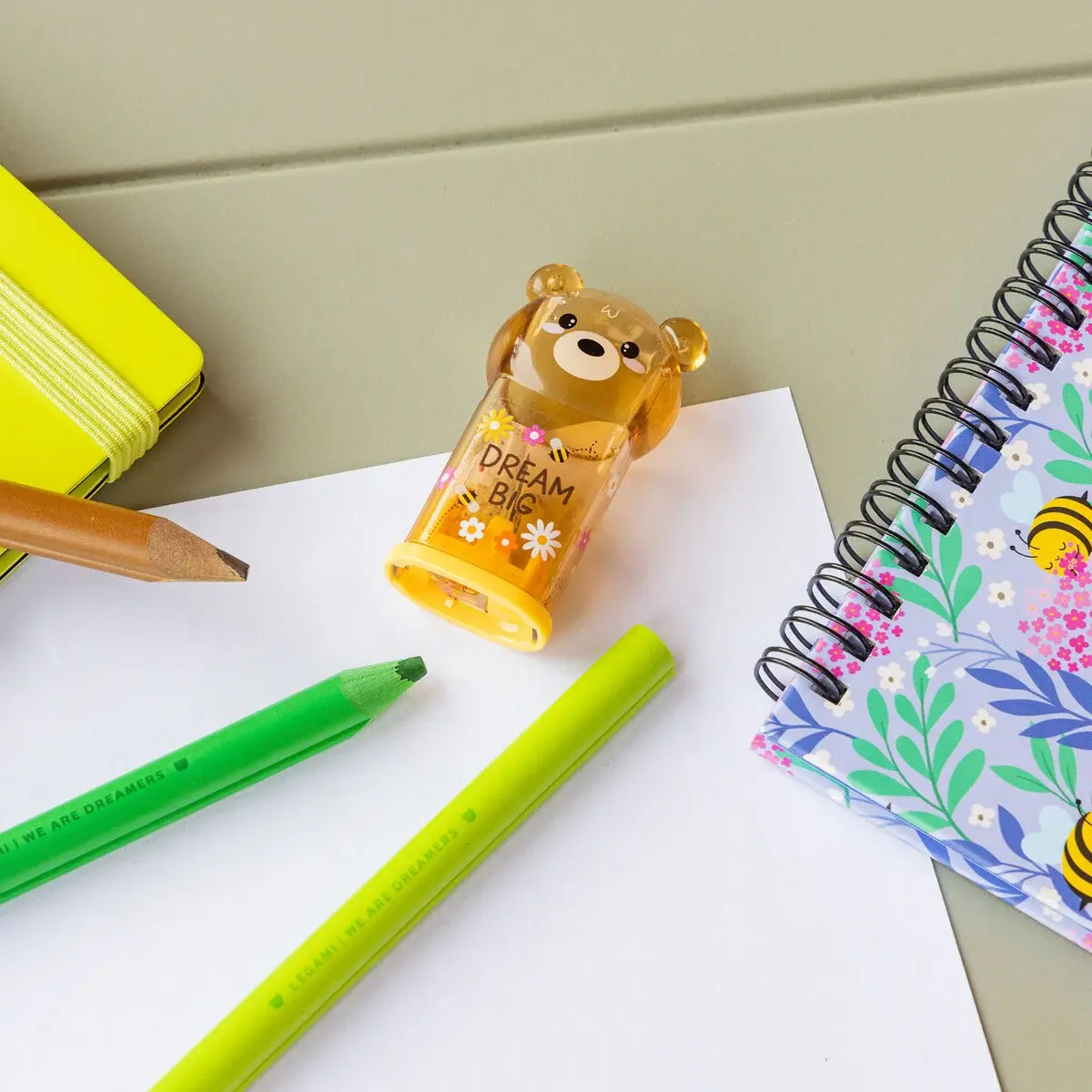 LEGAMI LEGAMI PENCIL SHARPENER W/CONT. TEDDY BEAR