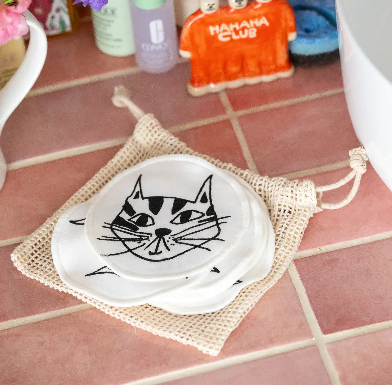 HELEN B HELEN B FACE PADS KITTY