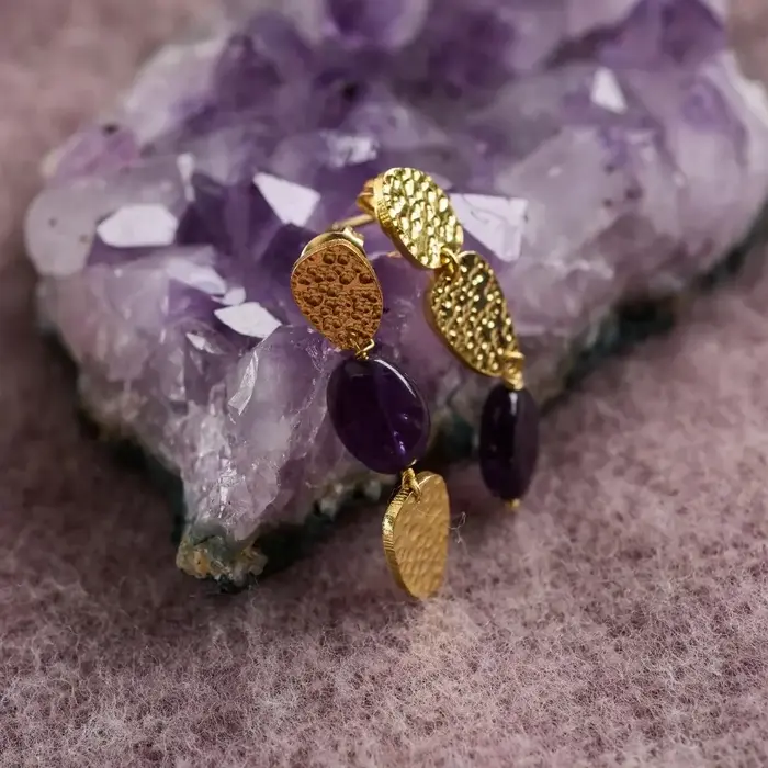 A BEAUTIFUL STORY BS DRIFTING AMETHYST EARRINGS