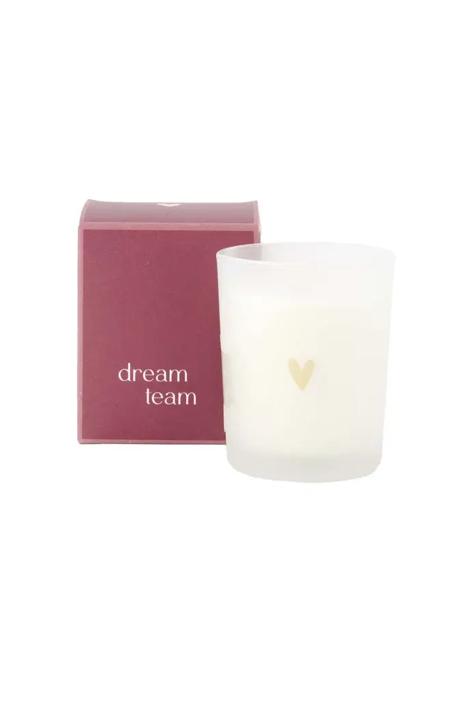 ZUSSS ZUSSS SCENTED CANDLE IN BOX DREAM TEAM DARK RED