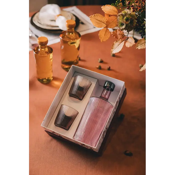 PAVEAU PAVEAU RIBBED BROOME GIFT SET (BORDEAUX) BOTTLE + 2 GLASSES