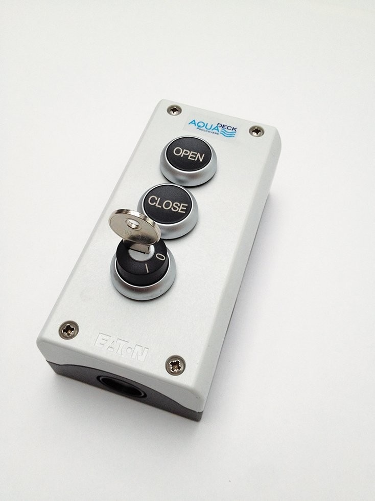 Aquadeck Roldeck Sleutelschakelaar Opbouw