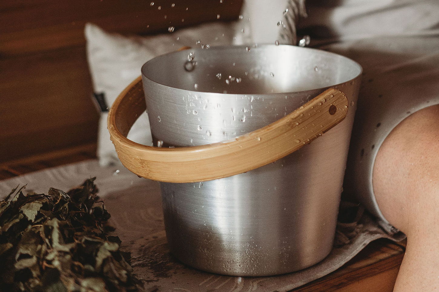 Rento Sauna Emmer Aluminium met Bamboe Handvat Naturel